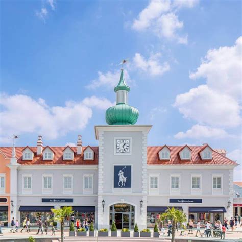 Welcome at Designer Outlet Parndorf .